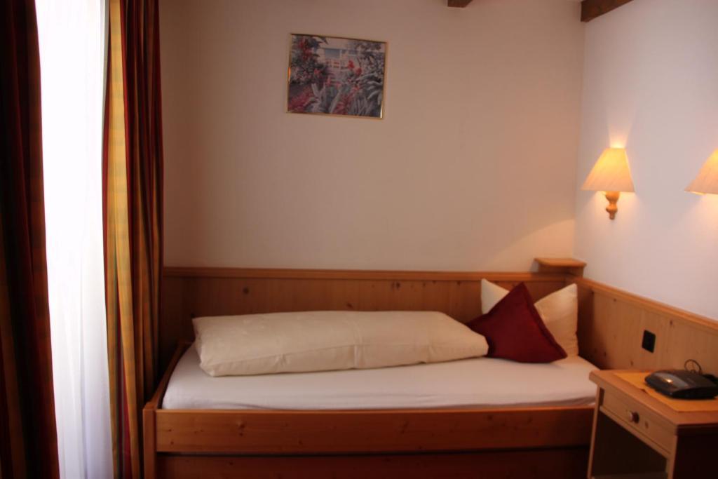 Hotel Camona & Apart Walserhof Samnaun Room photo